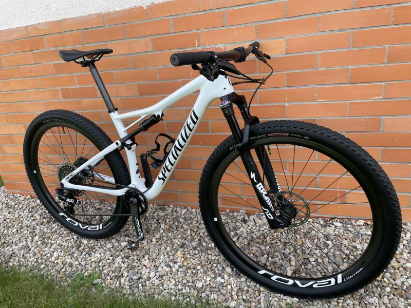Prodám Specialized EPIC PRO velikost M