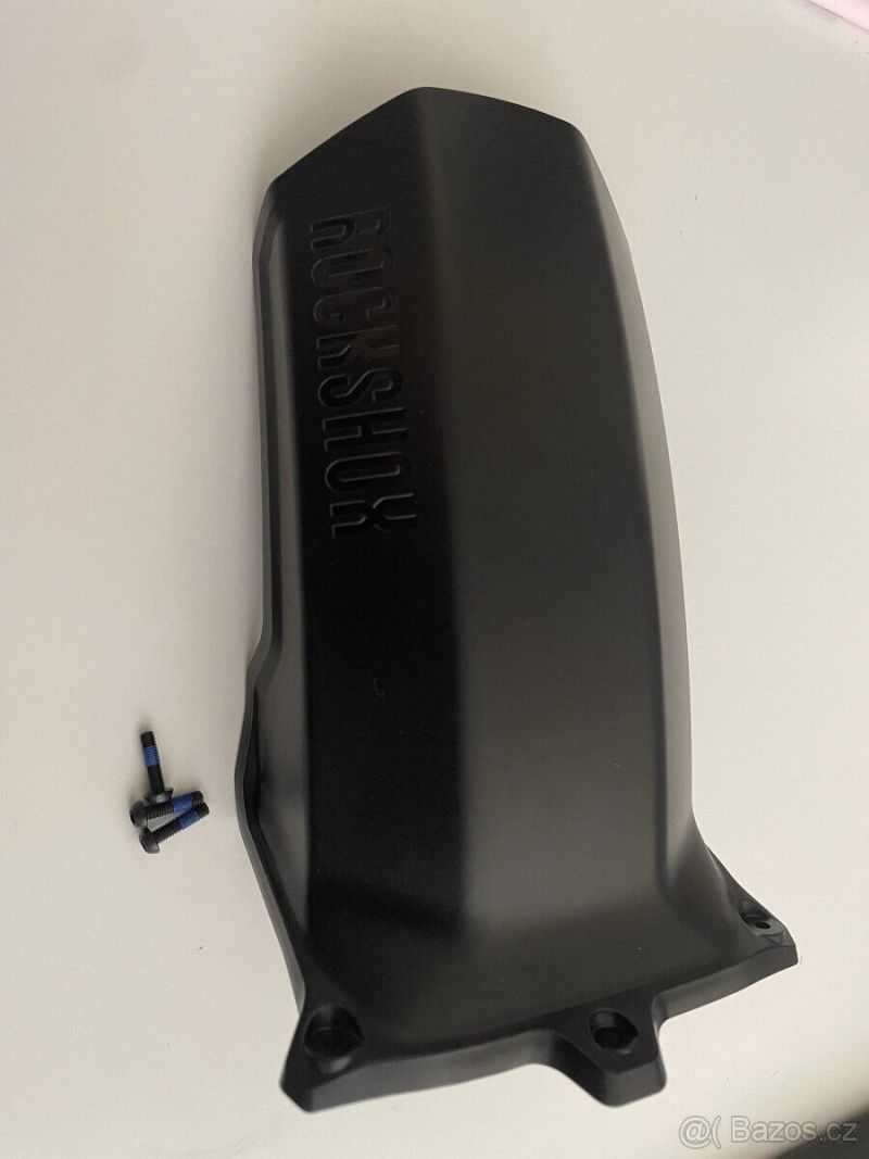Blatník zeb rockshox, redukce torque cup