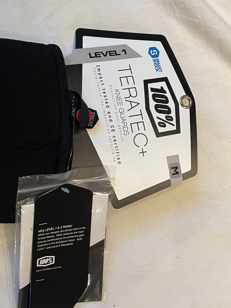 Nové chrániče kolen 100% Teratec Plus + , vel.M