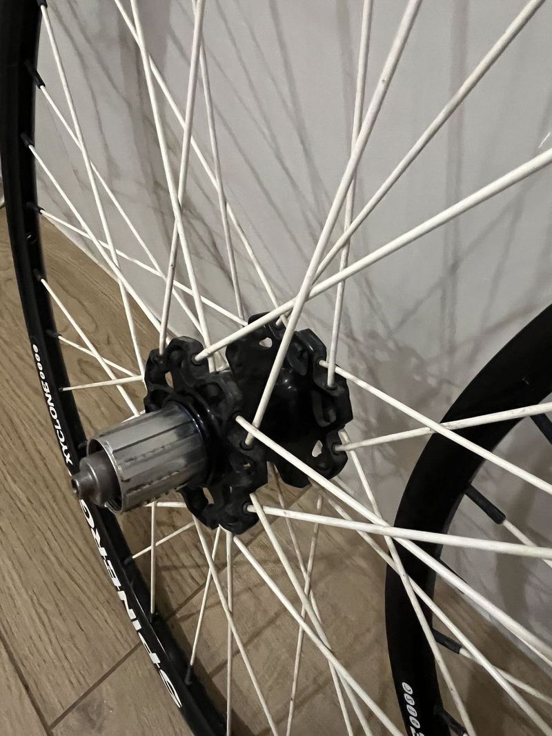 Prodám zapletená kola Spinergy xyclone
