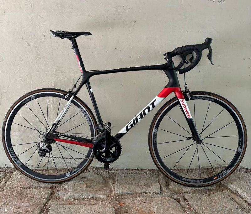 Giant TCR Advanced Pro - Shimano Dura Ace Di2