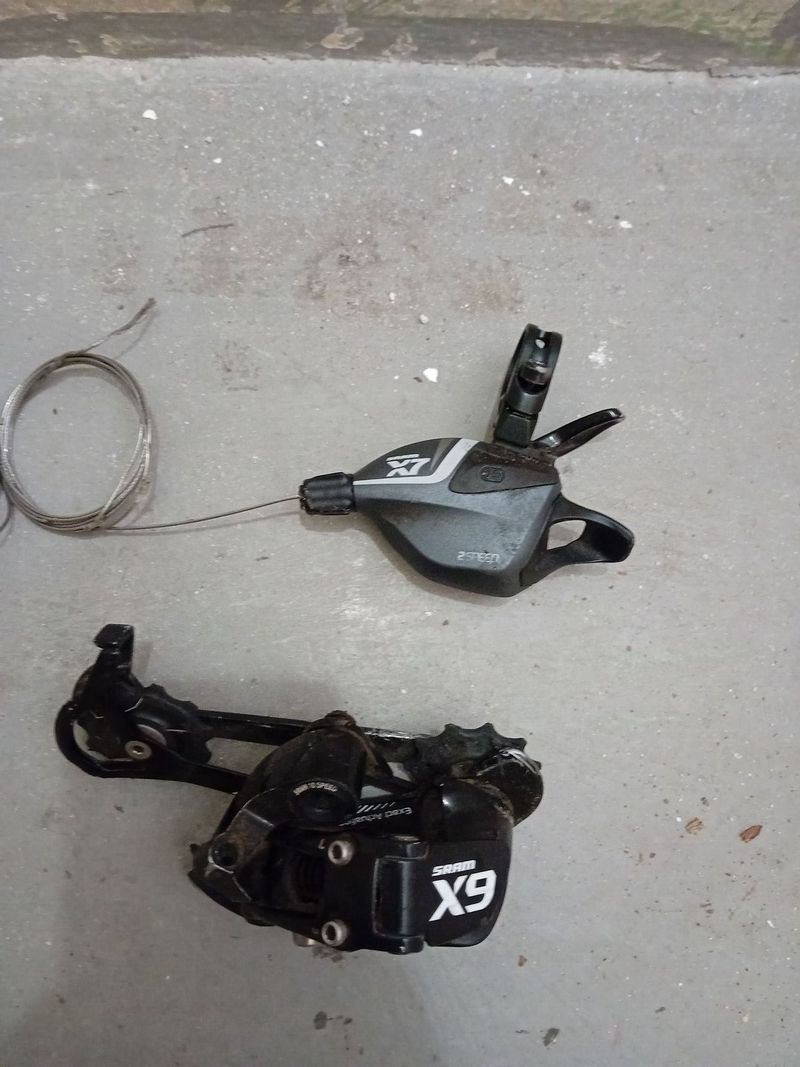 Řazení SRAM X7 a X9 + kliky