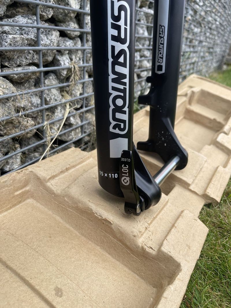 Vidlice SR Suntour XCR34 130mm
