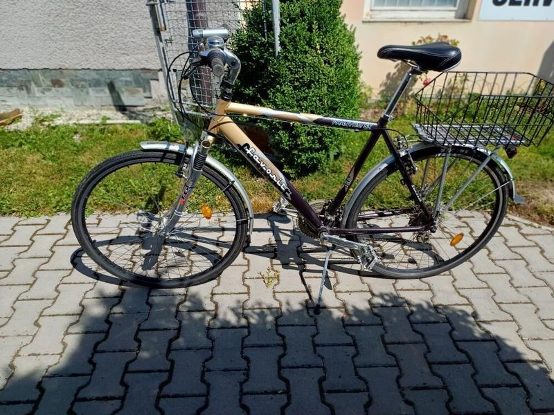 PRODÁM PÁNSKÉ TREKINGOVÉ KOLO FAVORIT PHANTOM SX