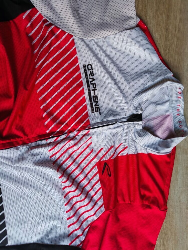 Dres EKOI GRAPHENE TECHNOLOGY vel. XXL - REZERVACE
