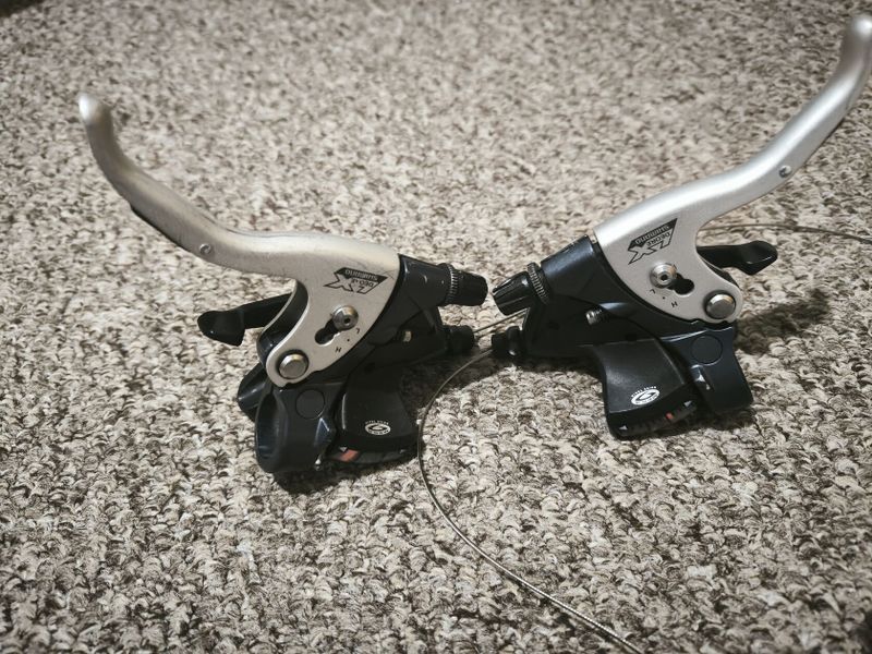 Shimano LX 3x9 kombo páky 