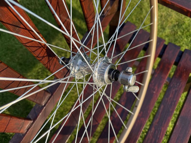 Nové výplety - náboje Shimano 1978