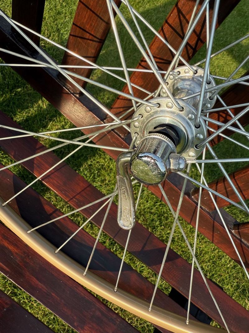 Nové výplety - náboje Shimano 1978