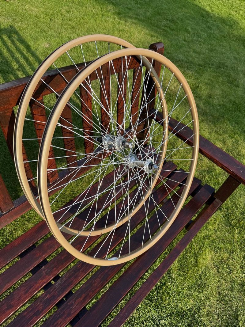 Nové výplety - náboje Shimano 1978
