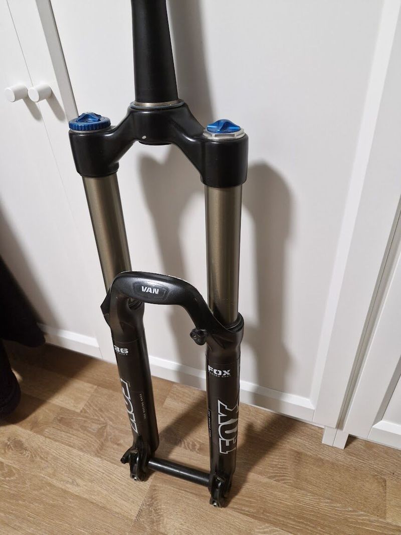 FOX 36 VAN 160mm RC FIT2 "nový krk 28cm"