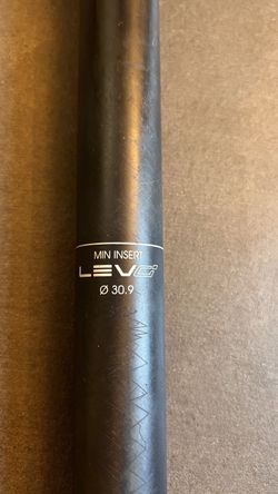 KS KIND SHOCK - teleskopická sedlovka LEV CI integra, karbon, 30,9/420/100mm + páčka KS