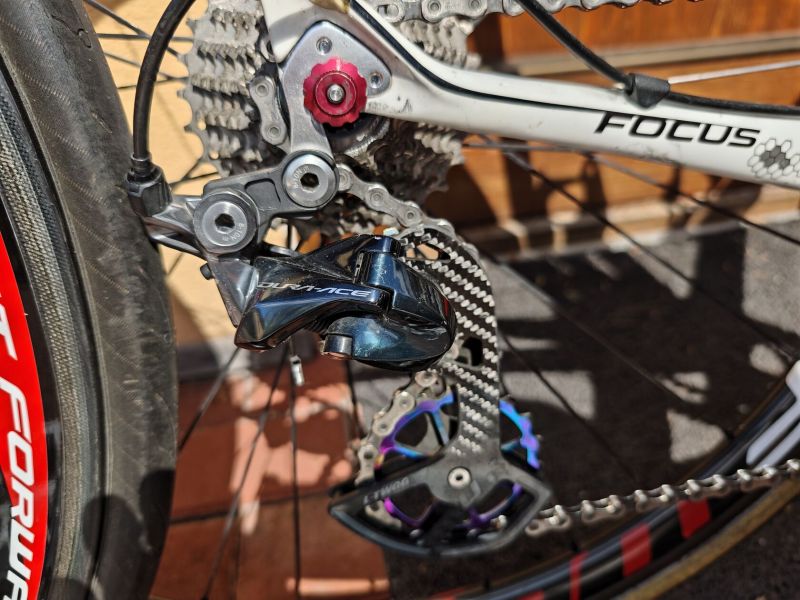 Focus Izalco, Dura Ace 11S mechanika