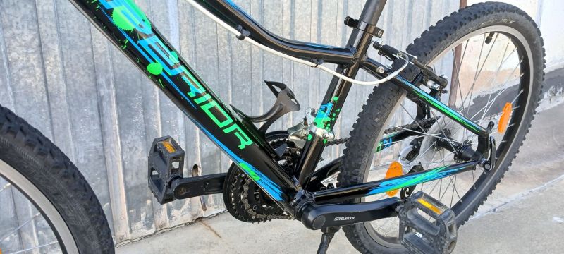 Superior Paint 24"