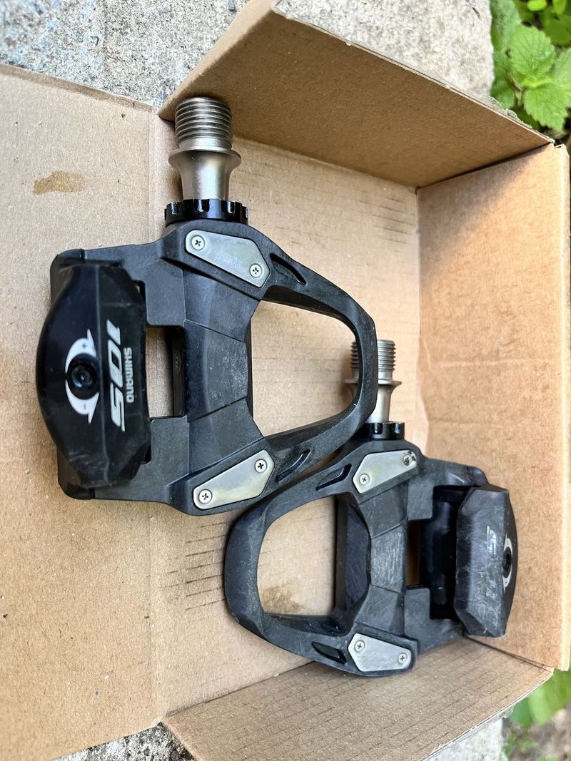 Silniční pedály Shimano 105 PD-R7000