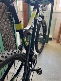Horské kolo Rockrider 560s