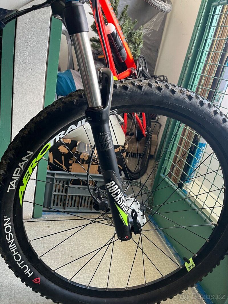Horské kolo Rockrider 560s