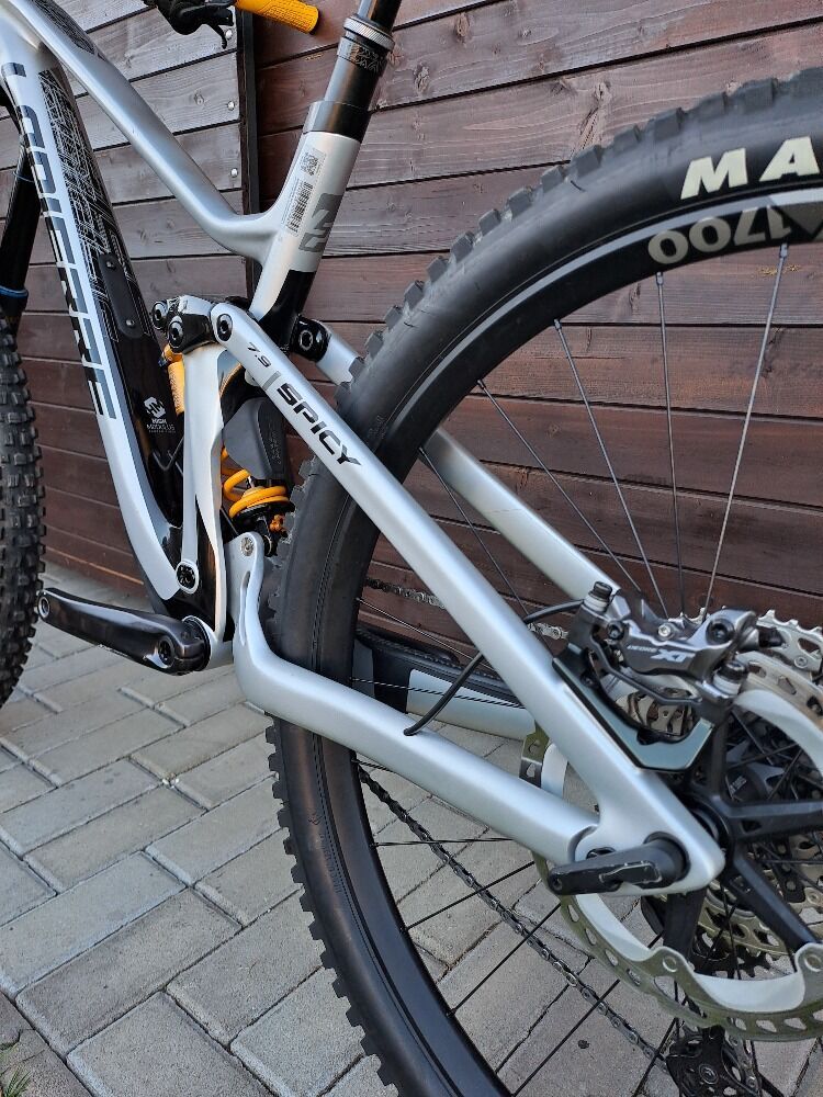Zánovní v top stavu enduro Lapierre Spicy 7.9 / velikost M - 29er / Öhlins / Shimano XT / DtSwiss350