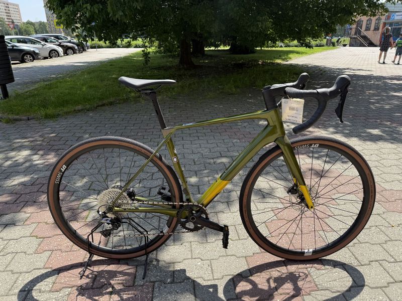 Superior kolo X-ROAD TEAM COMP GR, Gloss Olive Chrome M,L poslední kusy! TOP CENA