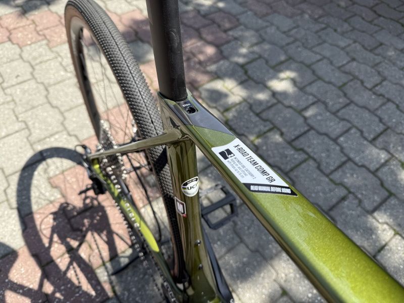 Superior kolo X-ROAD TEAM COMP GR, Gloss Olive Chrome M,L poslední kusy! TOP CENA