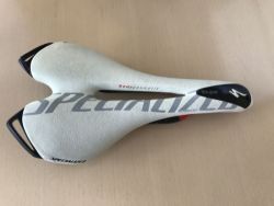 Prodám sedlo Specialized Toupe 143mm, carbon
