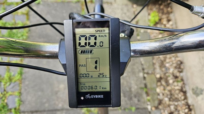 Spezialized Crossroad sport, přestavba na elektrokolo