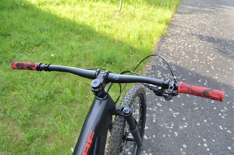 Cube Stereo 150 C:62 Race (20") Carbon