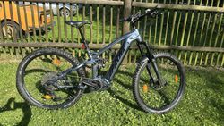 Prodám Apache Quruk ve vynikajícím stavu. Najeto 1500 km.