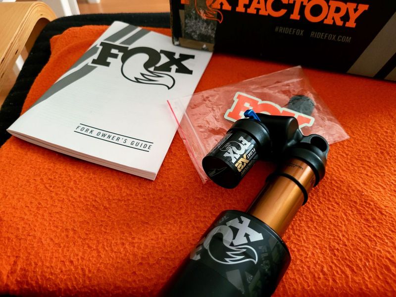 Zánovný Fox Float X2 Factory VVC Kashima Evol 230mm