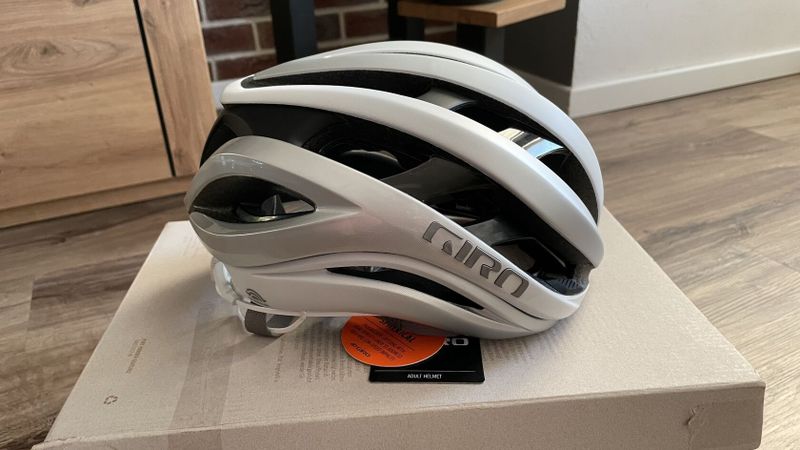 NOVÁ! -Giro Aether spherical vel. M 