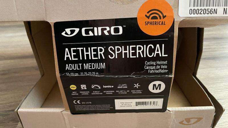 NOVÁ! -Giro Aether spherical vel. M 