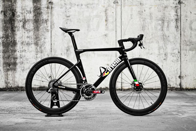 Cinelli Pressure 2024, Sram Red Etap AXS 2x12, FastWay