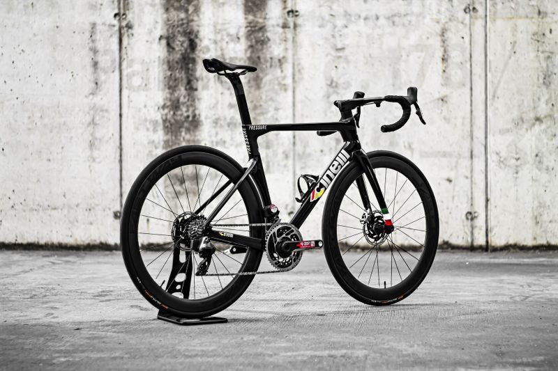 Cinelli Pressure 2024, Sram Red Etap AXS 2x12, FastWay