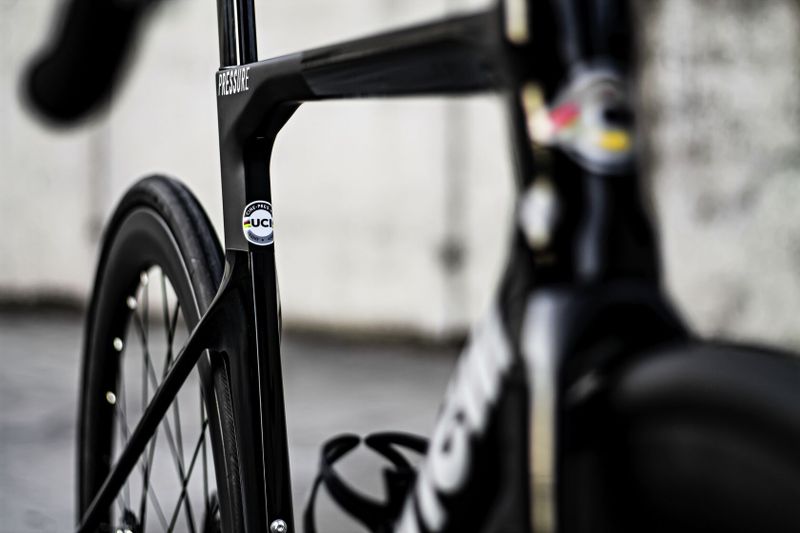 Cinelli Pressure 2024, Sram Red Etap AXS 2x12, FastWay