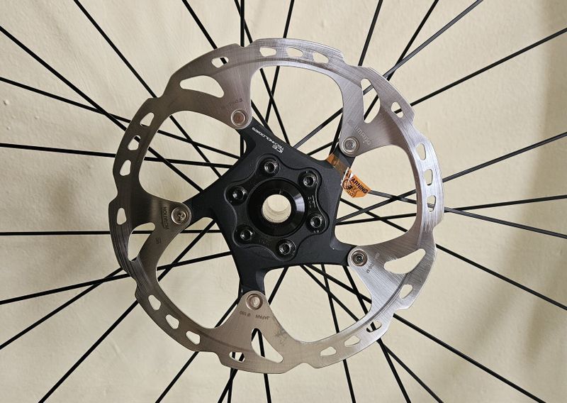 ZAPLETENÁ KOLA MTB - BH BIKES