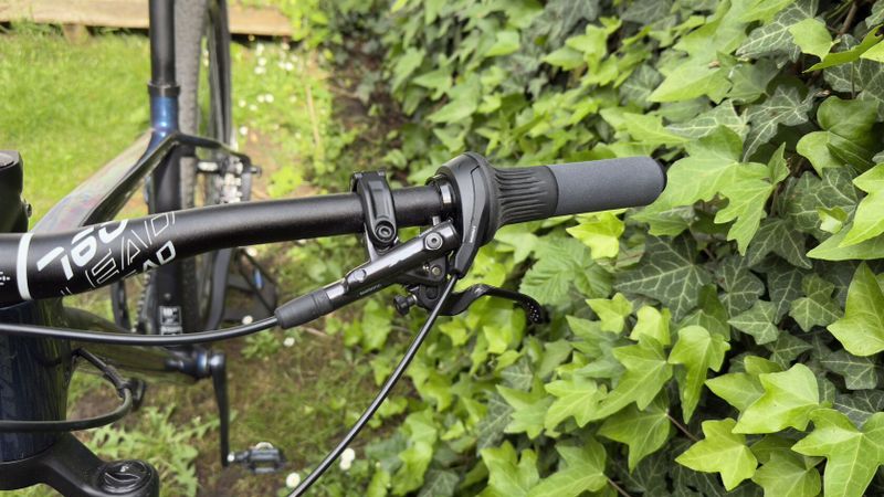 STEVENS Sonora GX AXS Blue Violet/Black