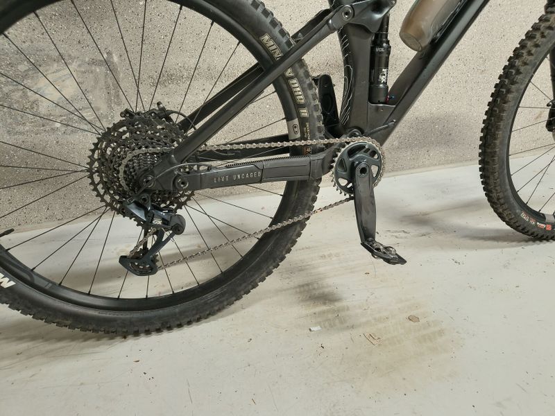 YT IZZO CORE 2 2024