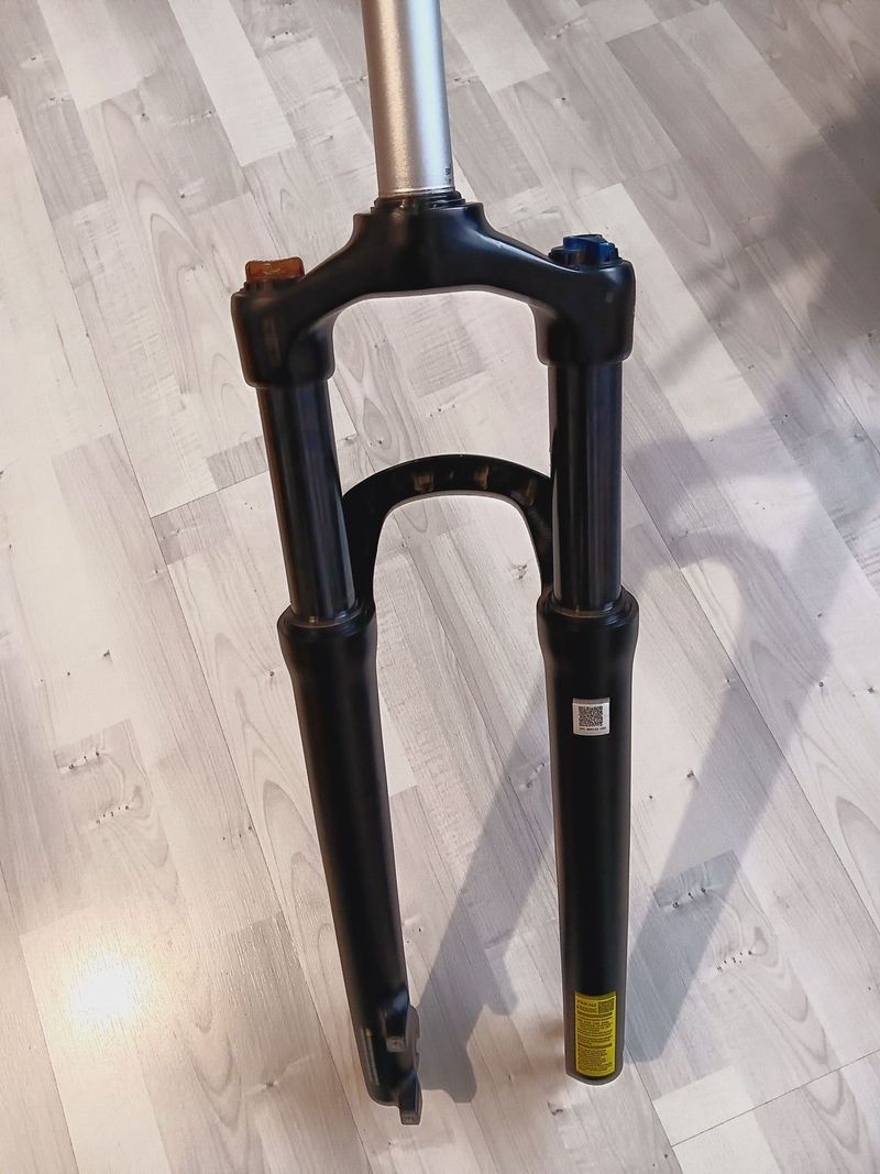 Vidlice SR Suntour XCR 32