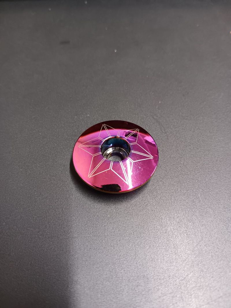 Víčko představce Supacaz oil slick