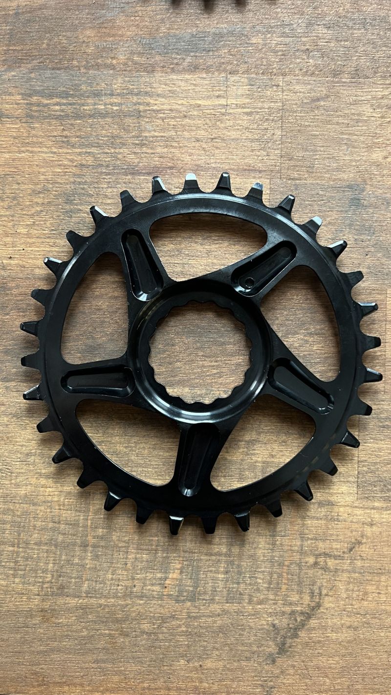 Race Face Single Direct Mount 32Z. N/W převodník 12sp. Shimano