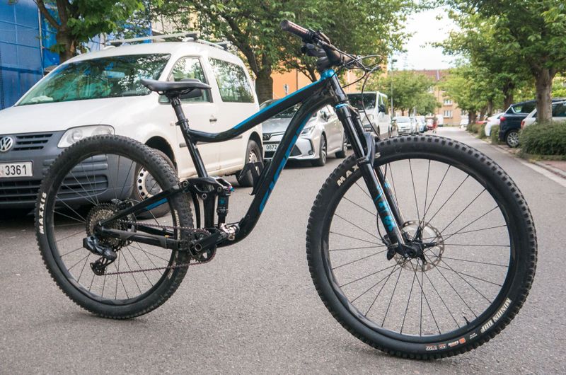 2021 GIANT TRANCE 29 AXS