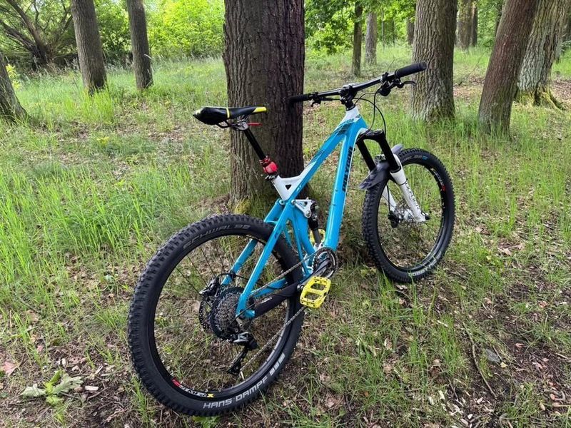 Polygon COLLOSUS AX3.0