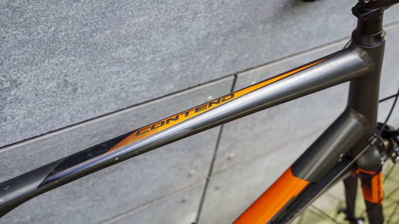 Silniční kolo Giant Contend XL
