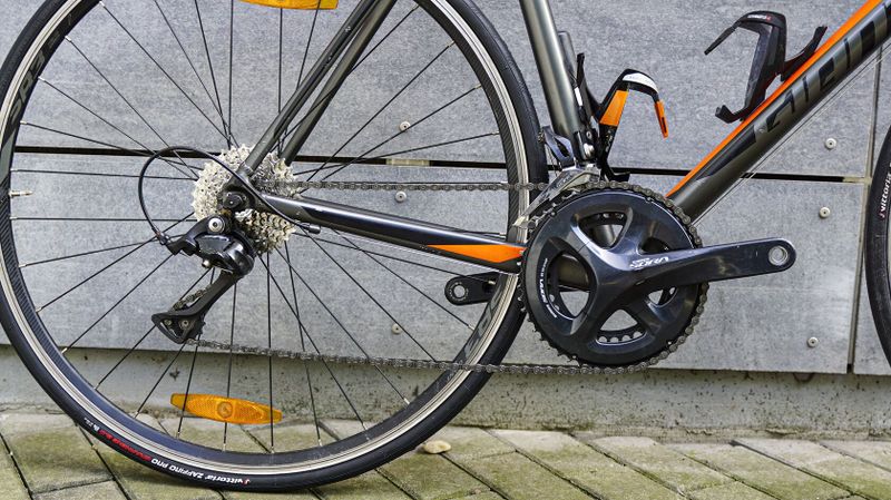 Silniční kolo Giant Contend XL