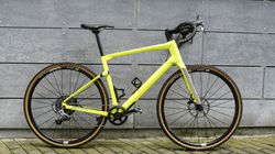 BMC URS 01 Three /vel.L