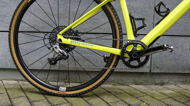 BMC URS 01 Three /vel.L