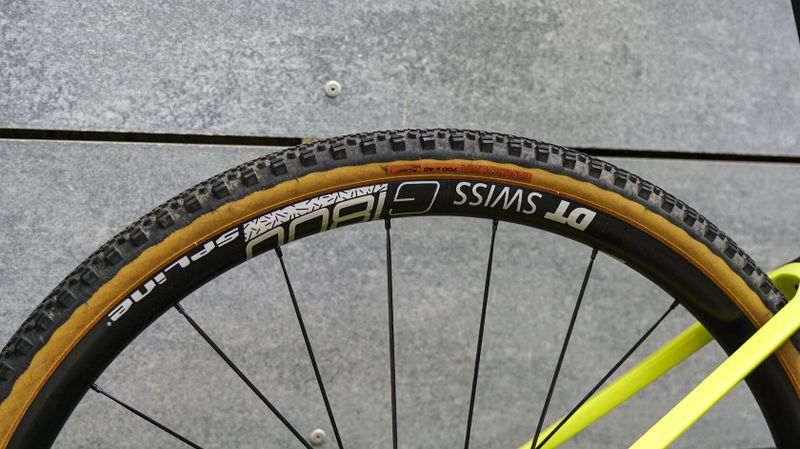 BMC URS 01 Three /vel.L