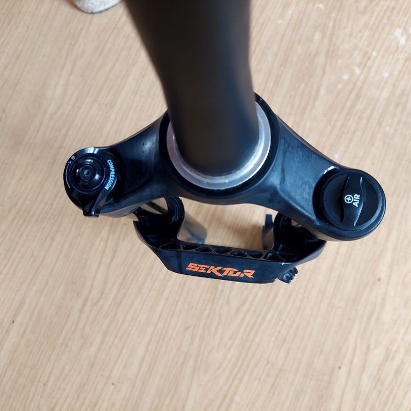 RockShox Sektor 
