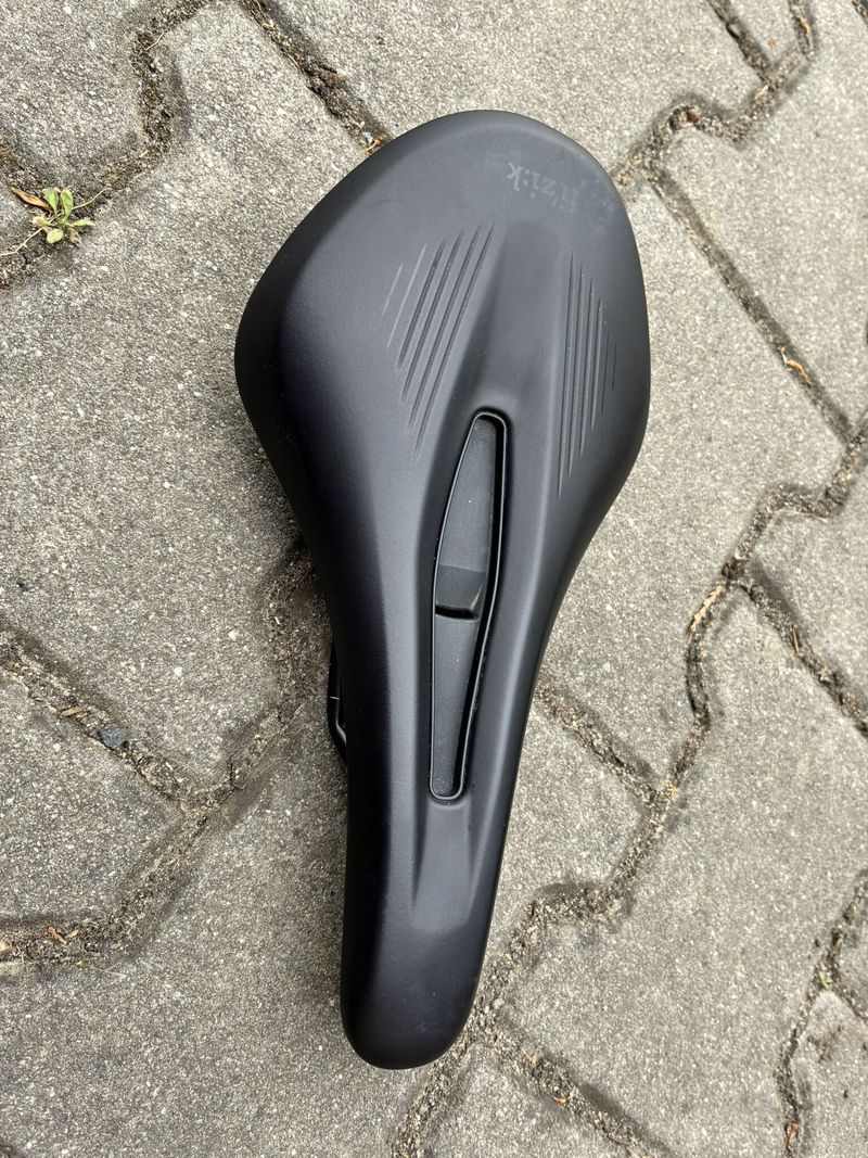 sedlo Fizi:k Vento Argo X5