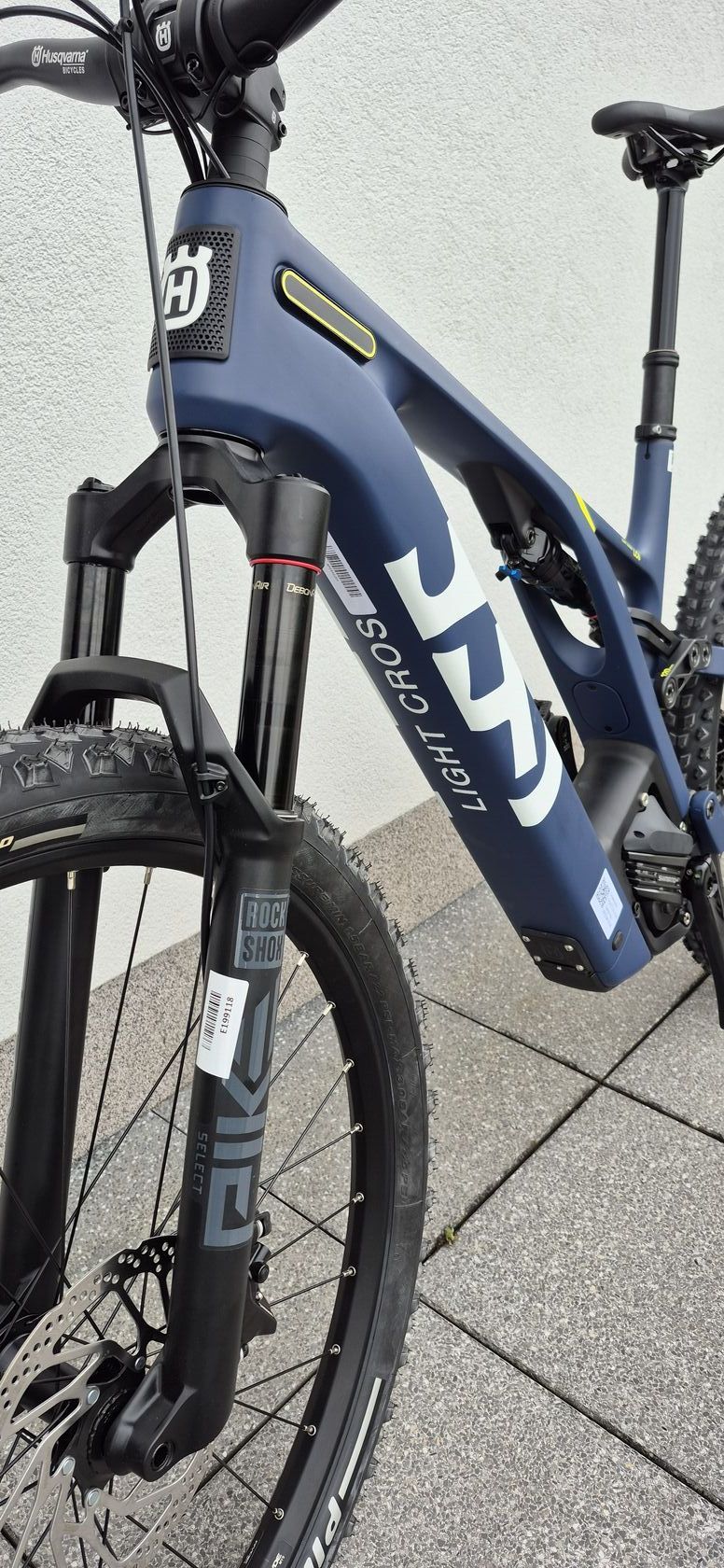 Elektrokolo Husqvarna LC6,top model,720Wh,karbon,L-ko,celodpružené,nové 0km, záruka 