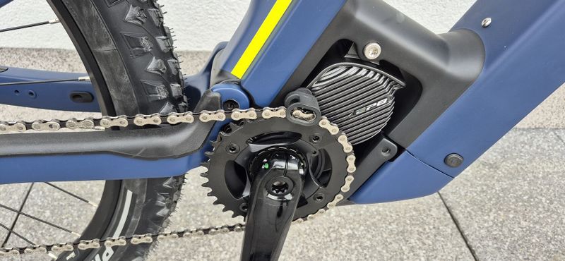 Elektrokolo Husqvarna LC6,top model,720Wh,karbon,L-ko,celodpružené,nové 0km, záruka 